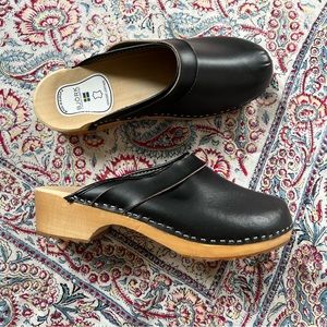 Bjork Swedish clogs leather wood